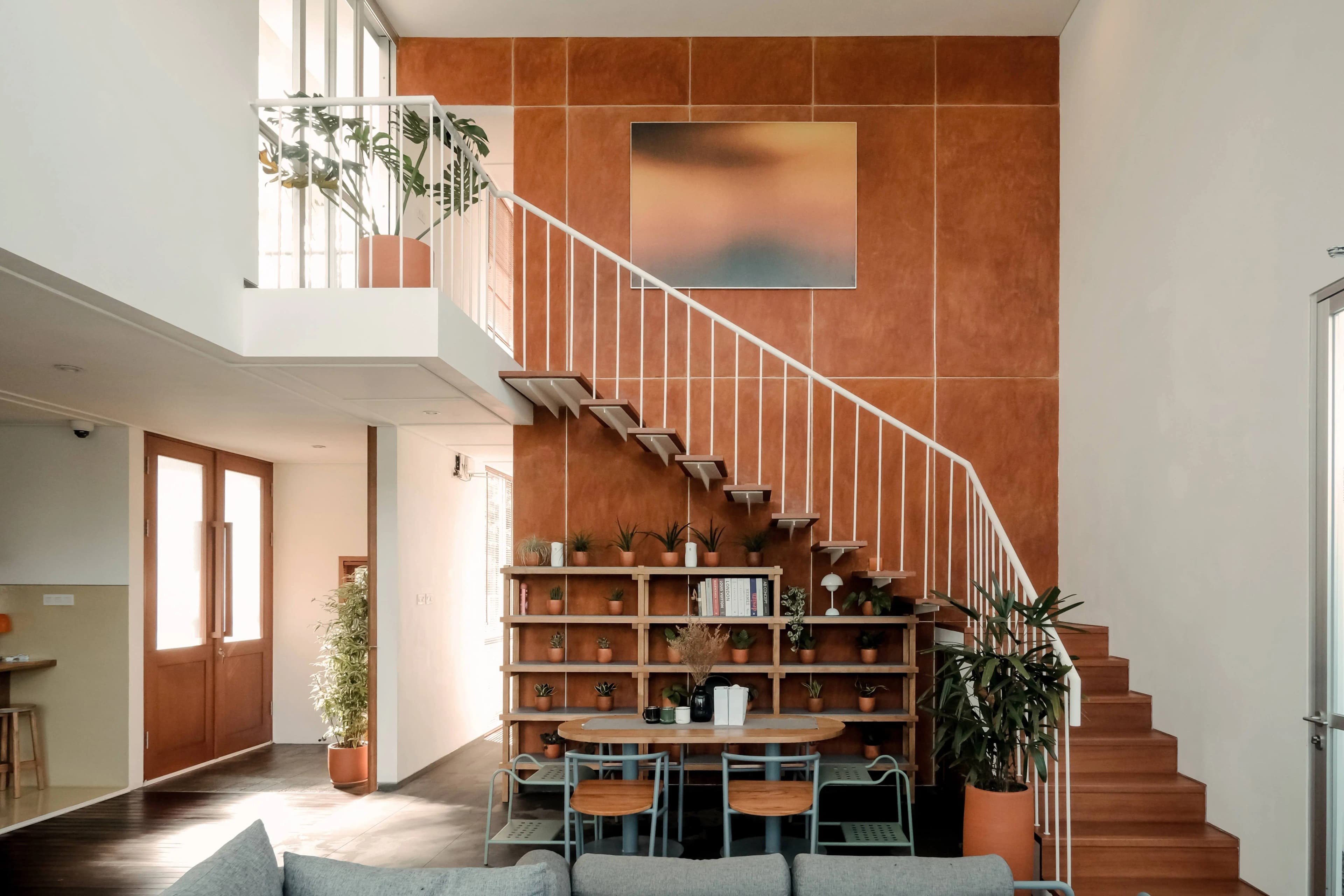 SILAS HOUSE mobile 2
